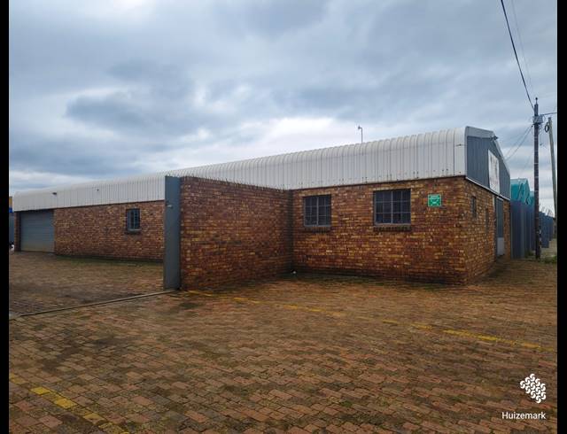 1,500M² BUILDING FOR SALE IN VAALPARK